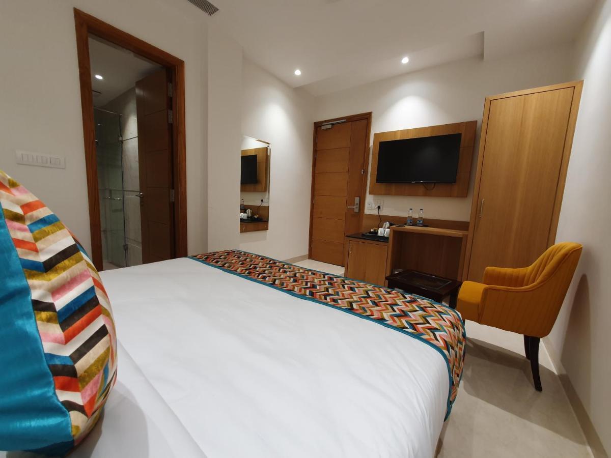 Hotel Classio Royale Amritsar Exterior foto